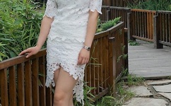 雪莉蕾丝睡衣自拍